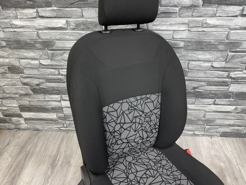 Сиденье переднее правое, 6000 рублей, Москва