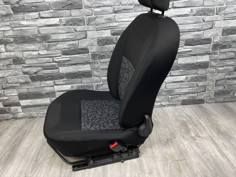 Сиденье переднее правое, 6000 рублей, Москва