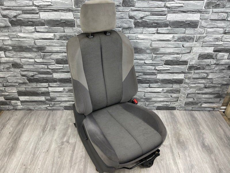 Сиденье переднее правое, 6000 рублей, Москва