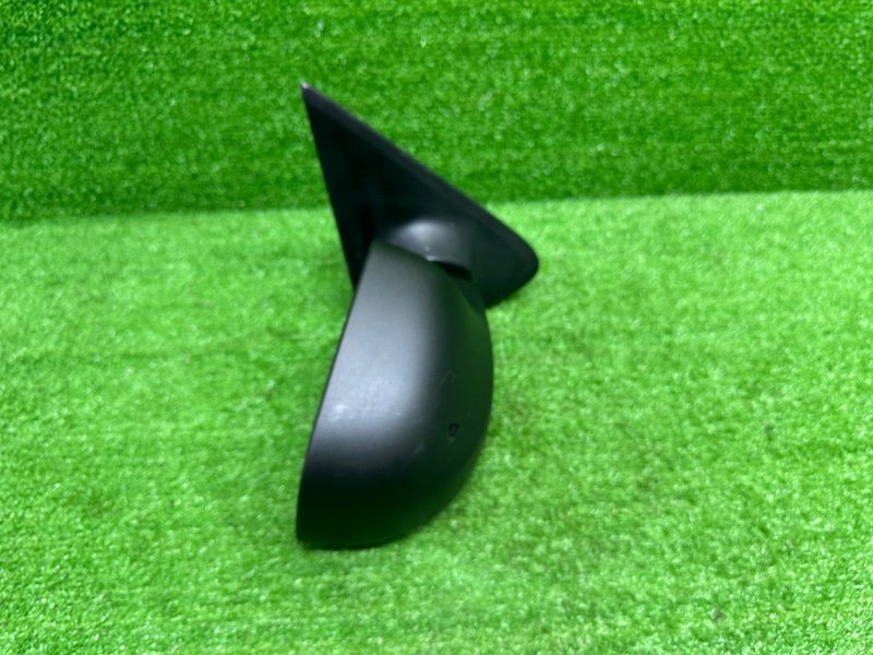 Зеркало правое, 2000 рублей, Москва