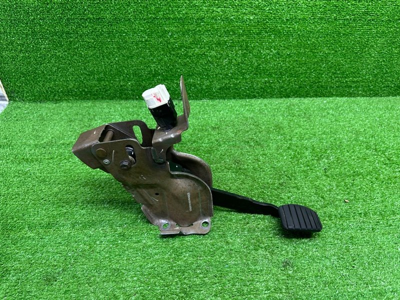 Педаль тормоза, 1100 рублей, Москва