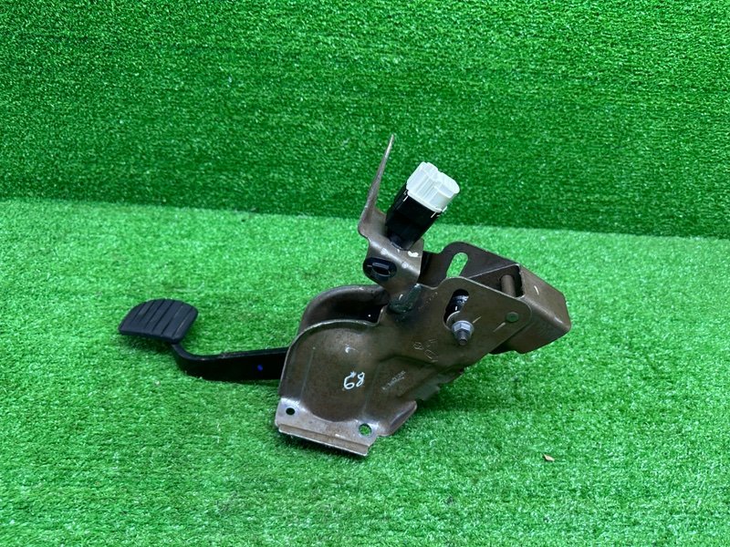 Педаль тормоза, 1100 рублей, Москва