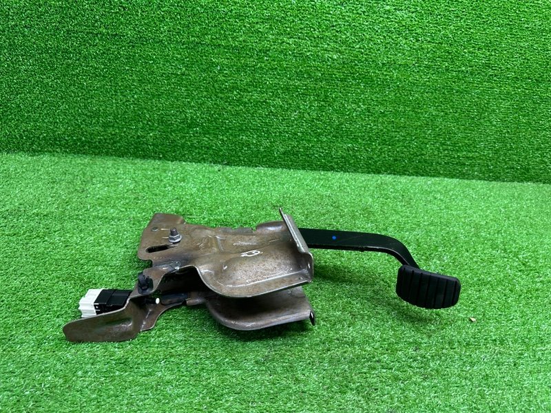 Педаль тормоза, 1100 рублей, Москва