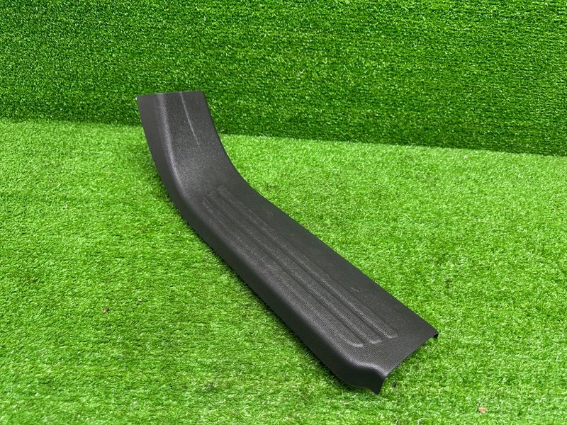 Накладка порога, 1000 рублей, Москва