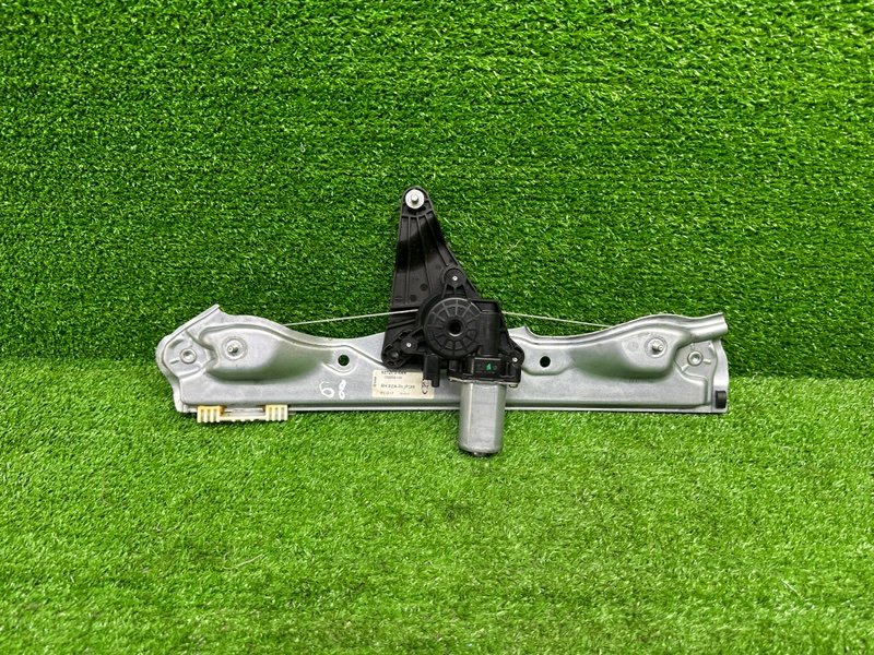 Стеклоподъемник задний, 2000 рублей, Москва