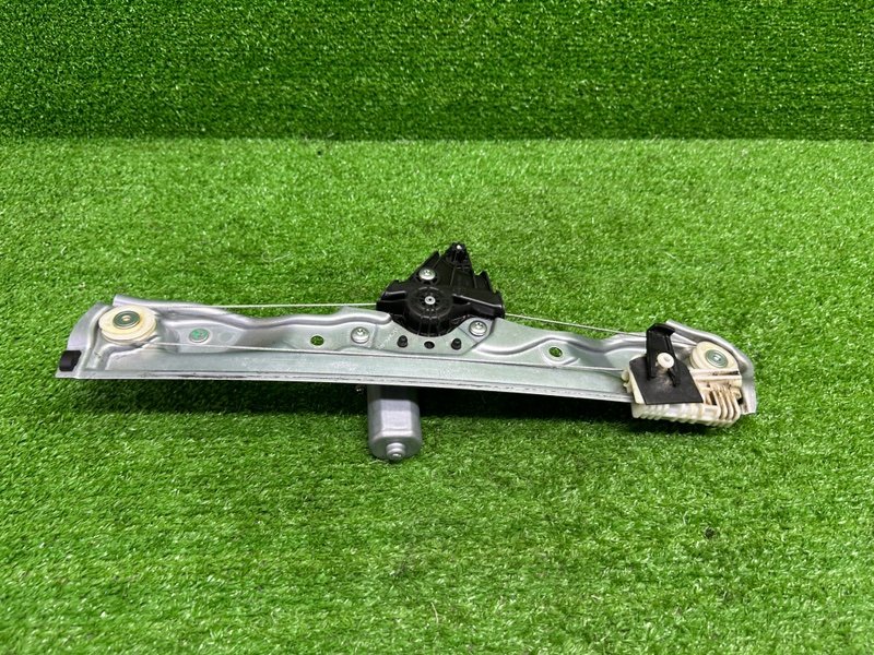 Стеклоподъемник задний, 2000 рублей, Москва