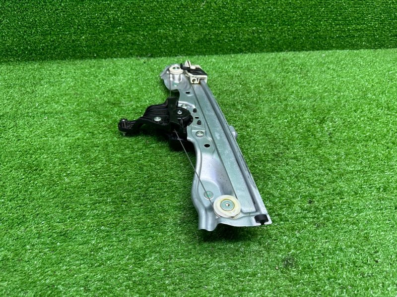 Стеклоподъемник задний, 2000 рублей, Москва