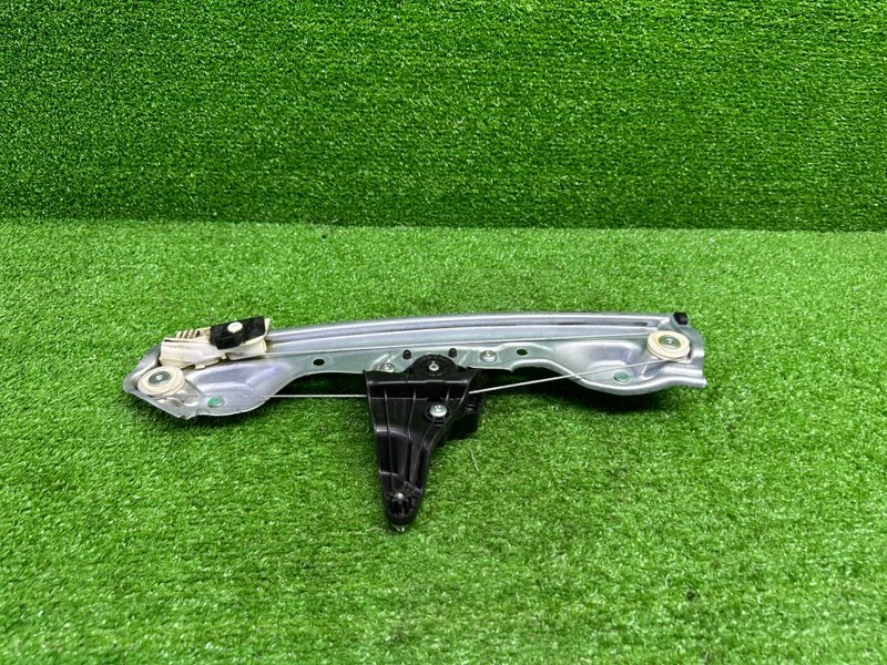 Стеклоподъемник задний, 2000 рублей, Москва