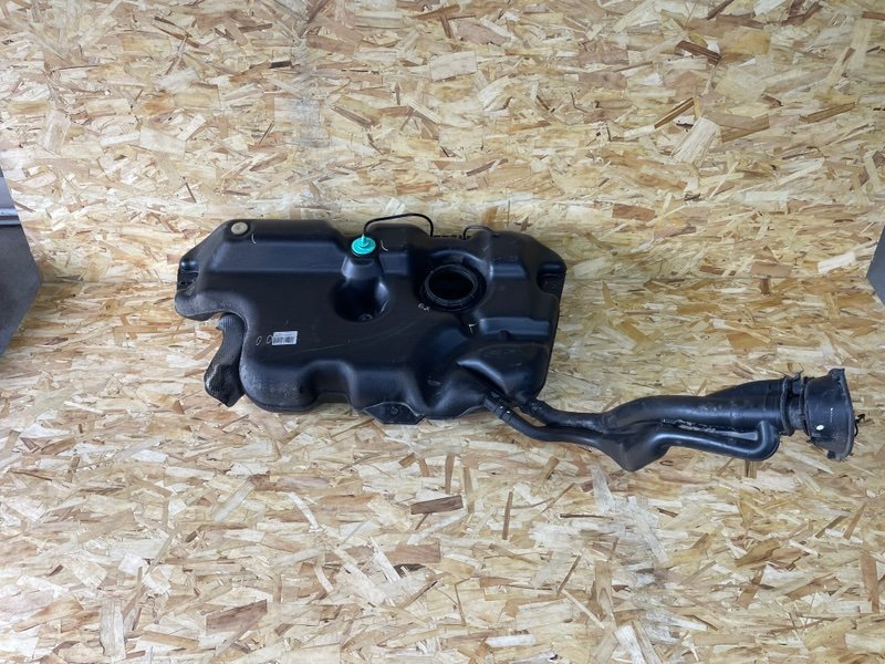 Бак топливный, 2000 рублей, Москва