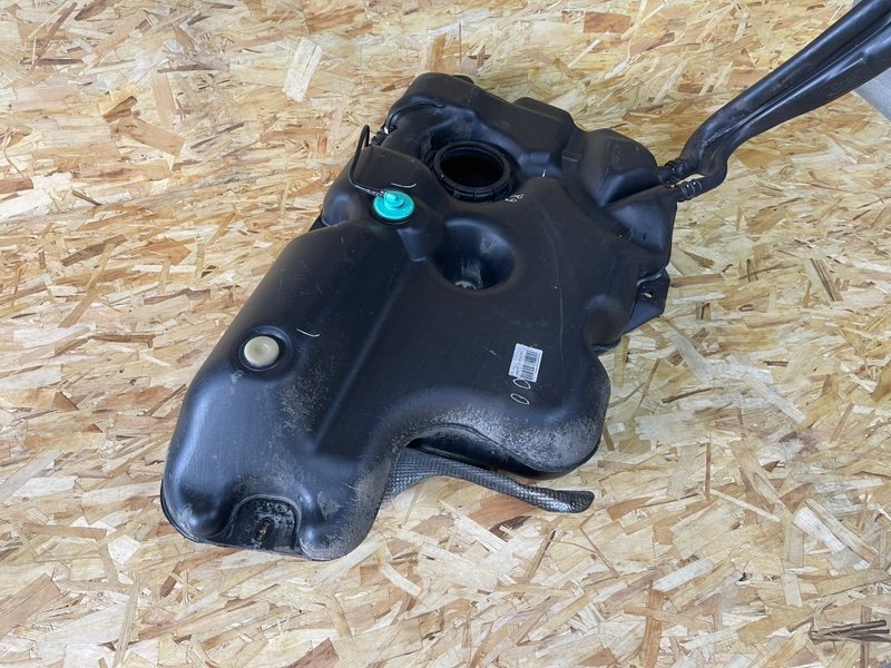 Бак топливный, 2000 рублей, Москва