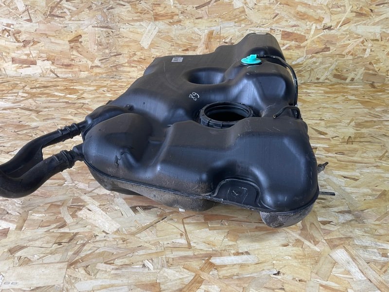 Бак топливный, 2000 рублей, Москва