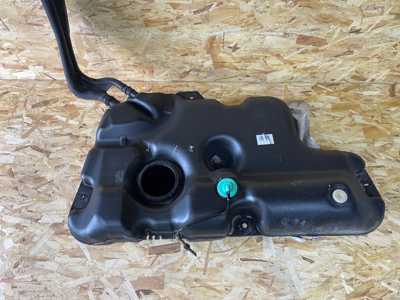 Бак топливный, 2000 рублей, Москва