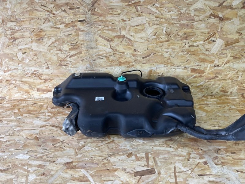 Бак топливный, 2000 рублей, Москва