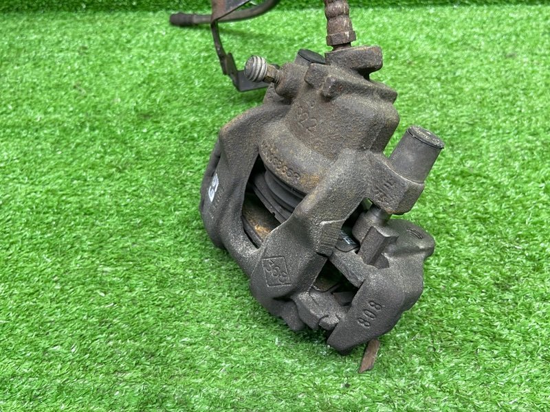 Суппорт тормозной передний правый, 1450 рублей, Москва