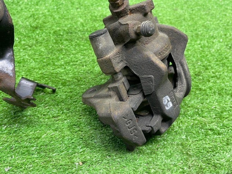 Суппорт тормозной передний правый, 1450 рублей, Москва