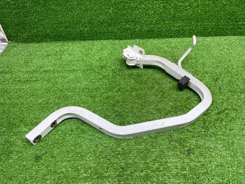 Петля крышки багажника, 1500 рублей, Москва