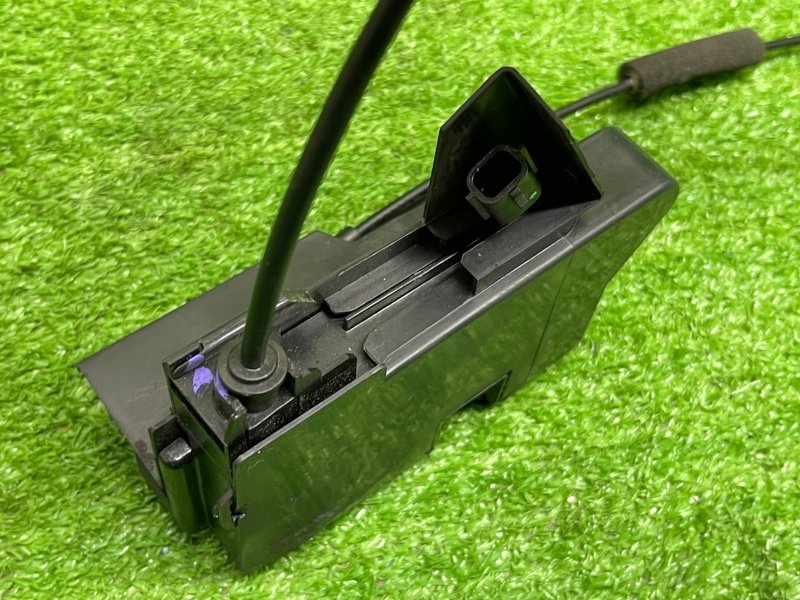 Замок двери передней правой, 2500 рублей, Москва