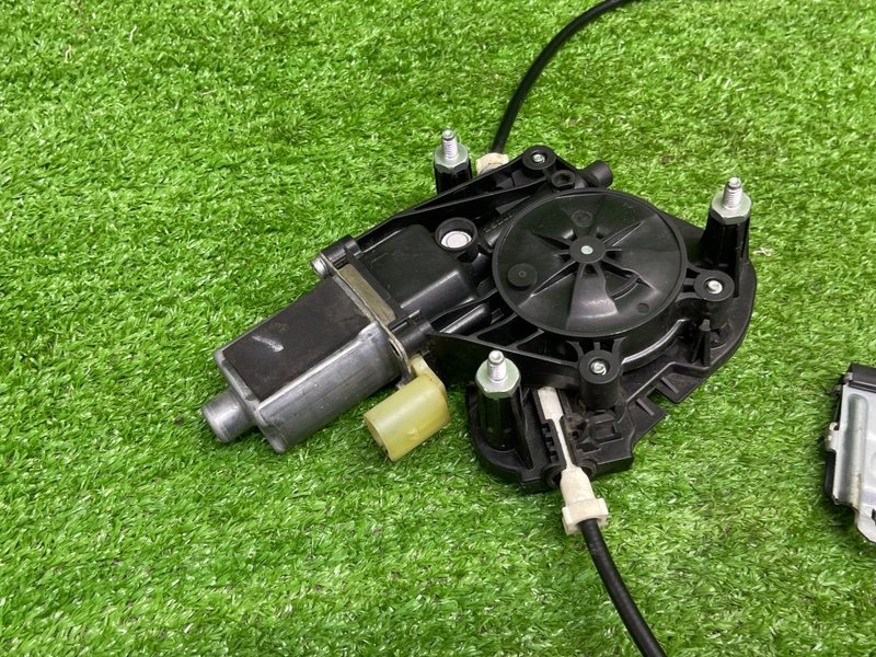 Стеклоподъемник задний, 2500 рублей, Москва