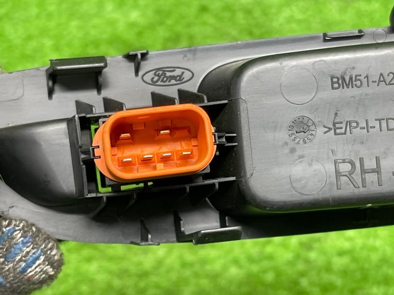 Кнопка стеклоподъемника, 950 рублей, Москва