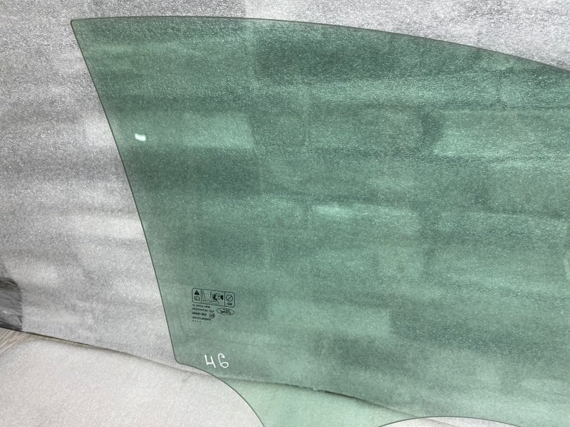 Стекло двери передней левой, 1150 рублей, Москва