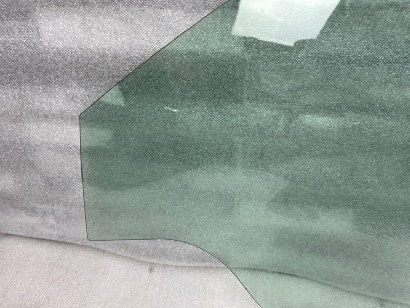 Стекло двери передней левой, 2500 рублей, Москва