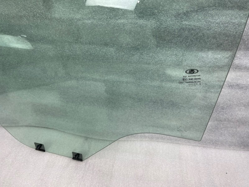 Стекло двери передней левой, 2500 рублей, Москва