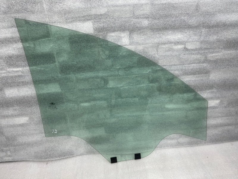 Стекло двери передней левой, 2500 рублей, Москва