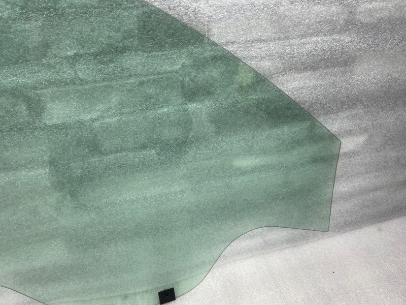 Стекло двери передней левой, 2500 рублей, Москва