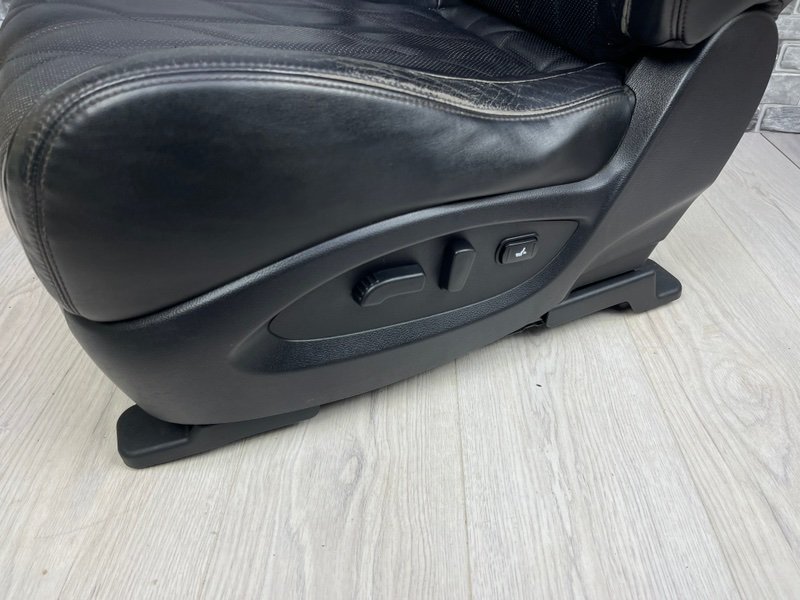 Сиденье переднее левое, 35000 рублей, Москва