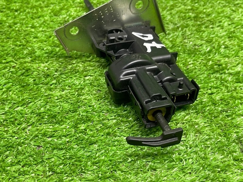 Активатор лючка бензобака, 2000 рублей, Москва