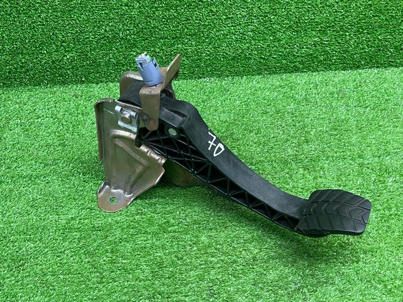 Педаль сцепления, 2000 рублей, Москва