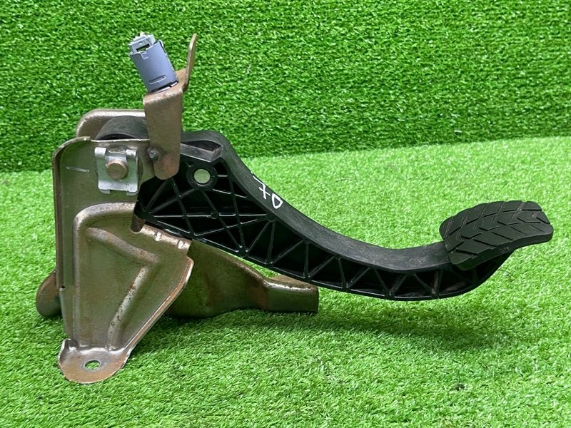 Педаль сцепления, 2000 рублей, Москва