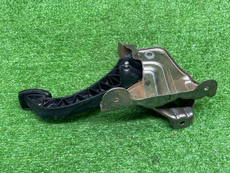 Педаль сцепления, 2000 рублей, Москва