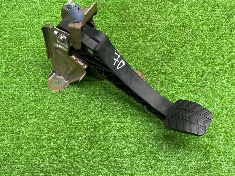 Педаль сцепления, 2000 рублей, Москва