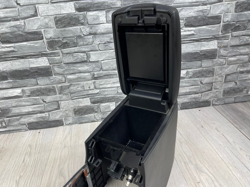 Подлокотник, 8000 рублей, Москва