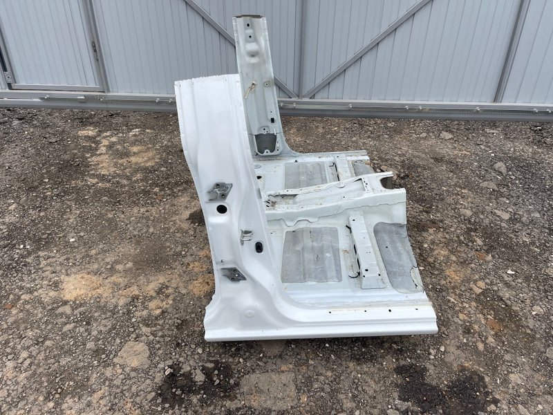 Центральная стойка кузова, 20000 рублей, Москва