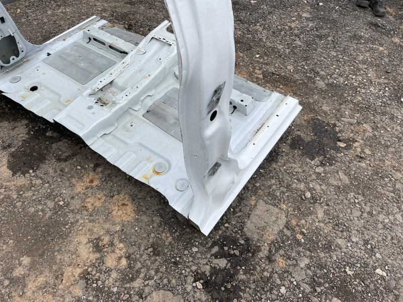 Центральная стойка кузова, 20000 рублей, Москва