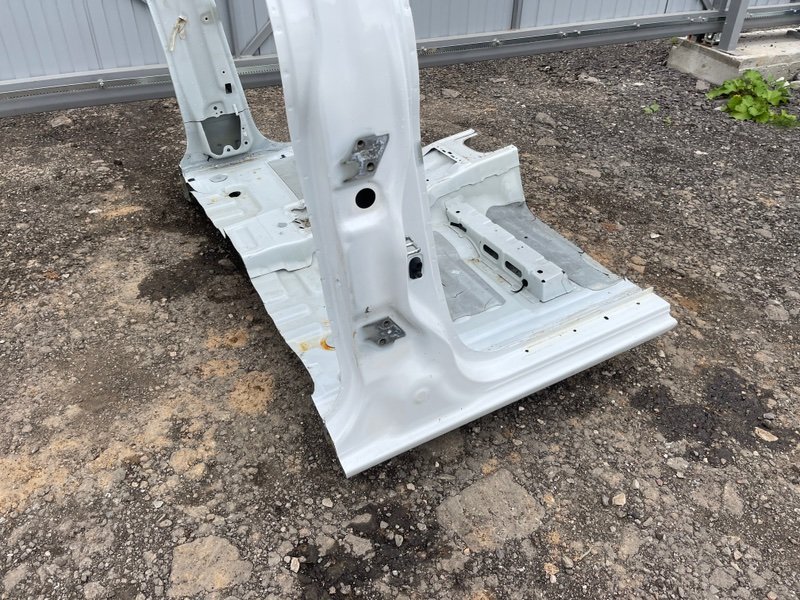 Центральная стойка кузова, 20000 рублей, Москва