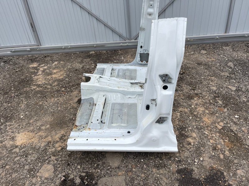 Центральная стойка кузова, 20000 рублей, Москва