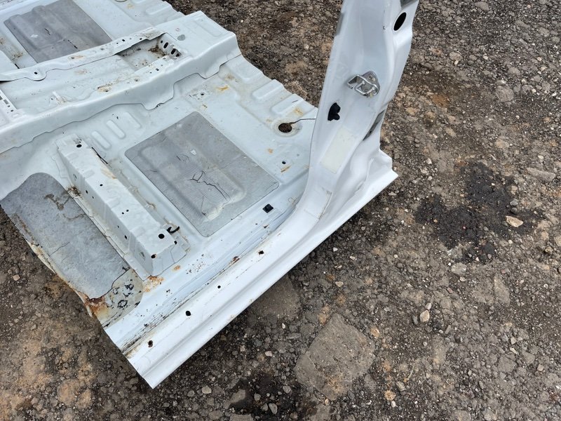 Центральная стойка кузова, 20000 рублей, Москва