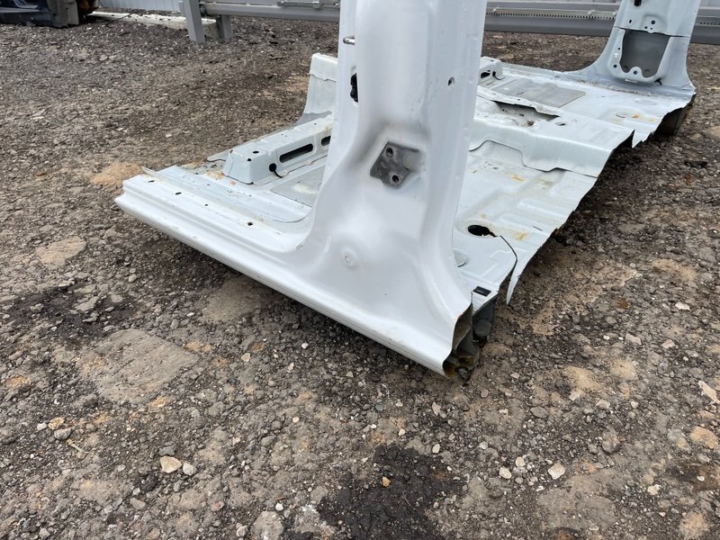 Центральная стойка кузова, 20000 рублей, Москва