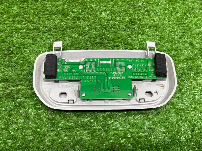 Плафон салонный, 1000 рублей, Москва