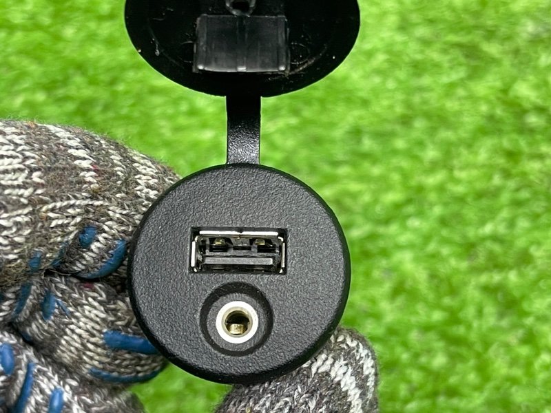 Разъем (USB/AUX), 2000 рублей, Москва