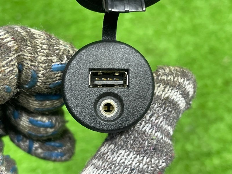 Разъем (USB/AUX), 2000 рублей, Москва