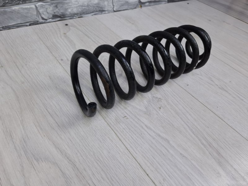 Пружина задняя, 1500 рублей, Москва