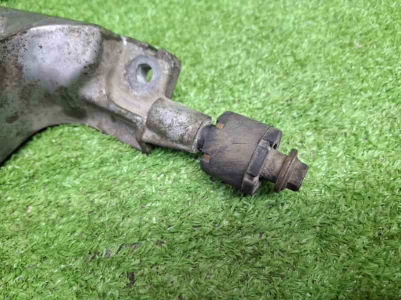 Кронштейн двигателя, 7000 рублей, Москва