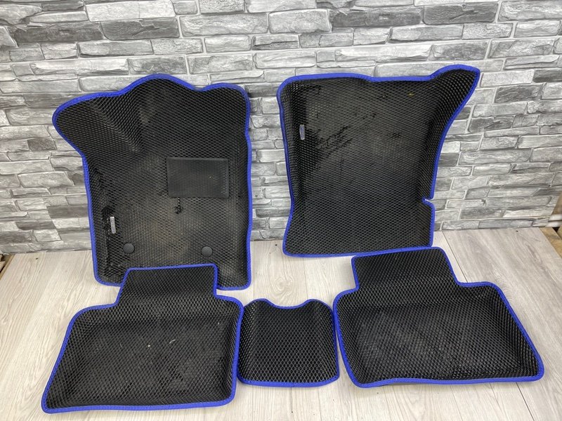 Коврик салона, Москва