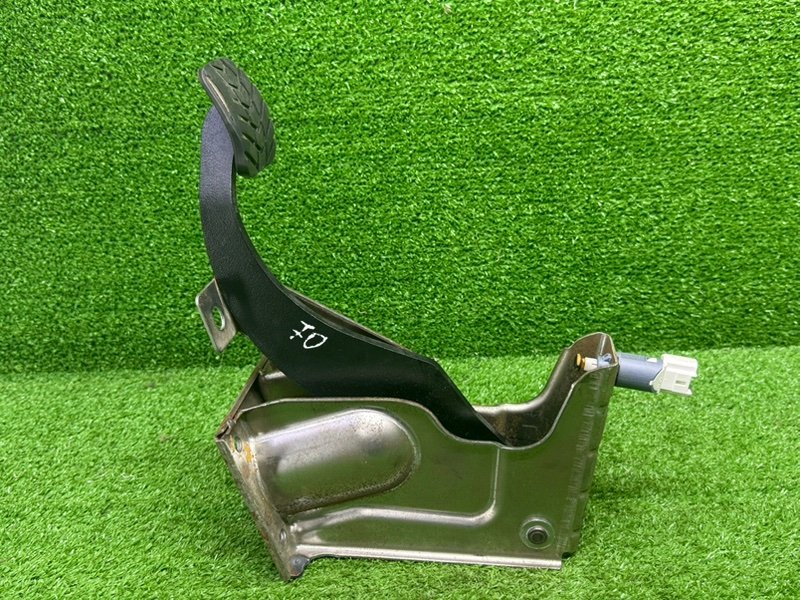 Педаль тормоза, 1500 рублей, Москва