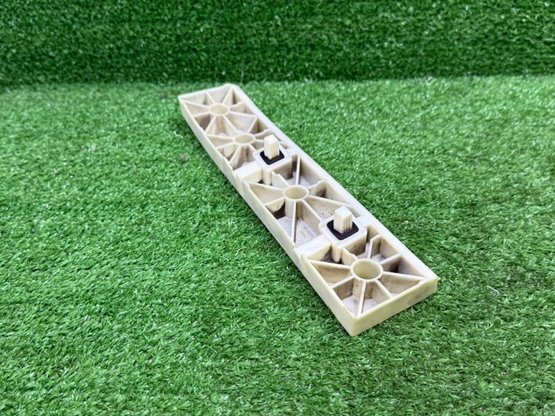 Направляющая заднего бампера, 1000 рублей, Москва