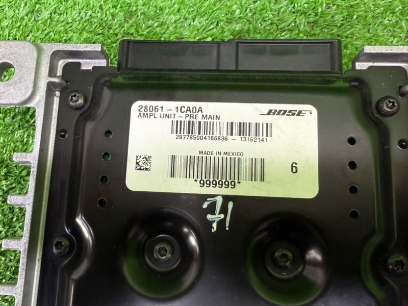 Усилитель акустической системы, 2000 рублей, Москва